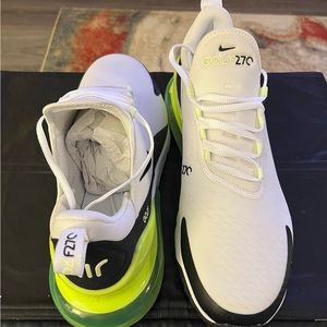 Nike Air Max 270